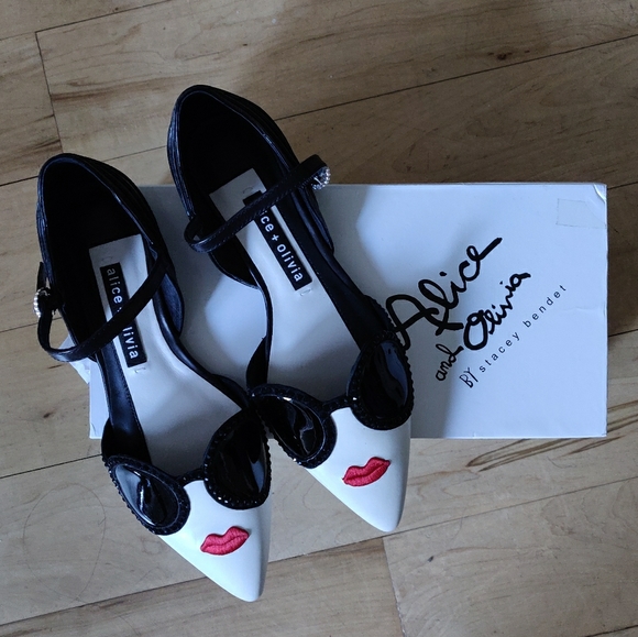Alice + Olivia Shoes - NEW Lexi Embellished Pointy Toe Flats - 36 / 6